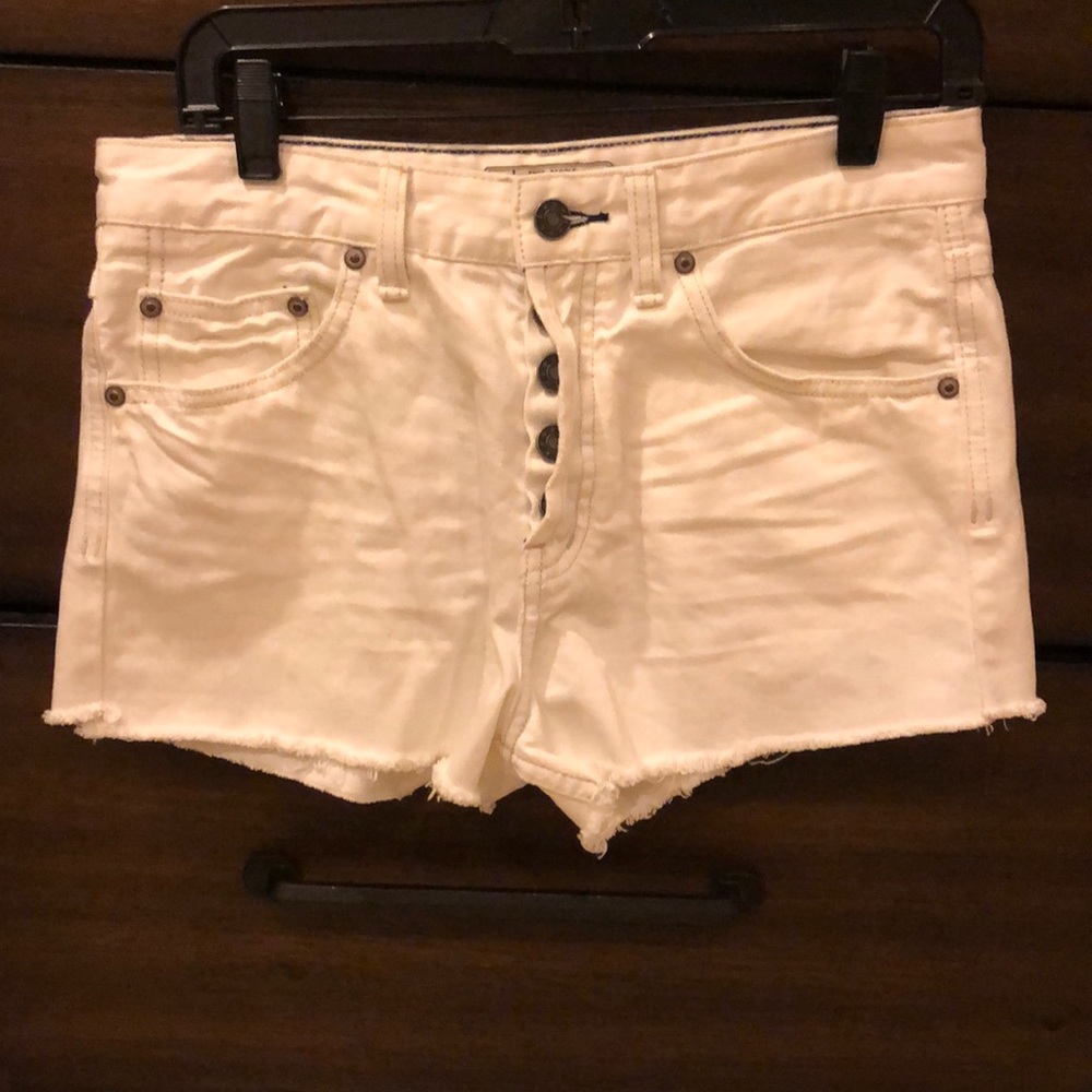 FREE PEOPLE BUTTON UP WHITE SHORTS BARELY WORN